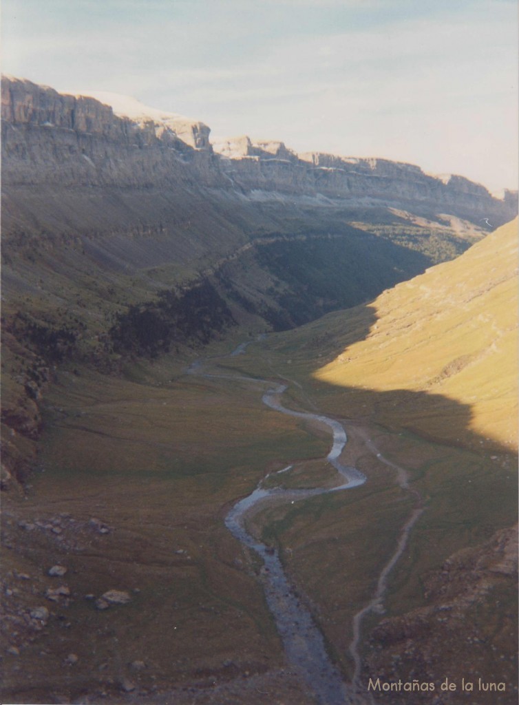 Valle de Ordesa desde arriba del Circo de Soaso